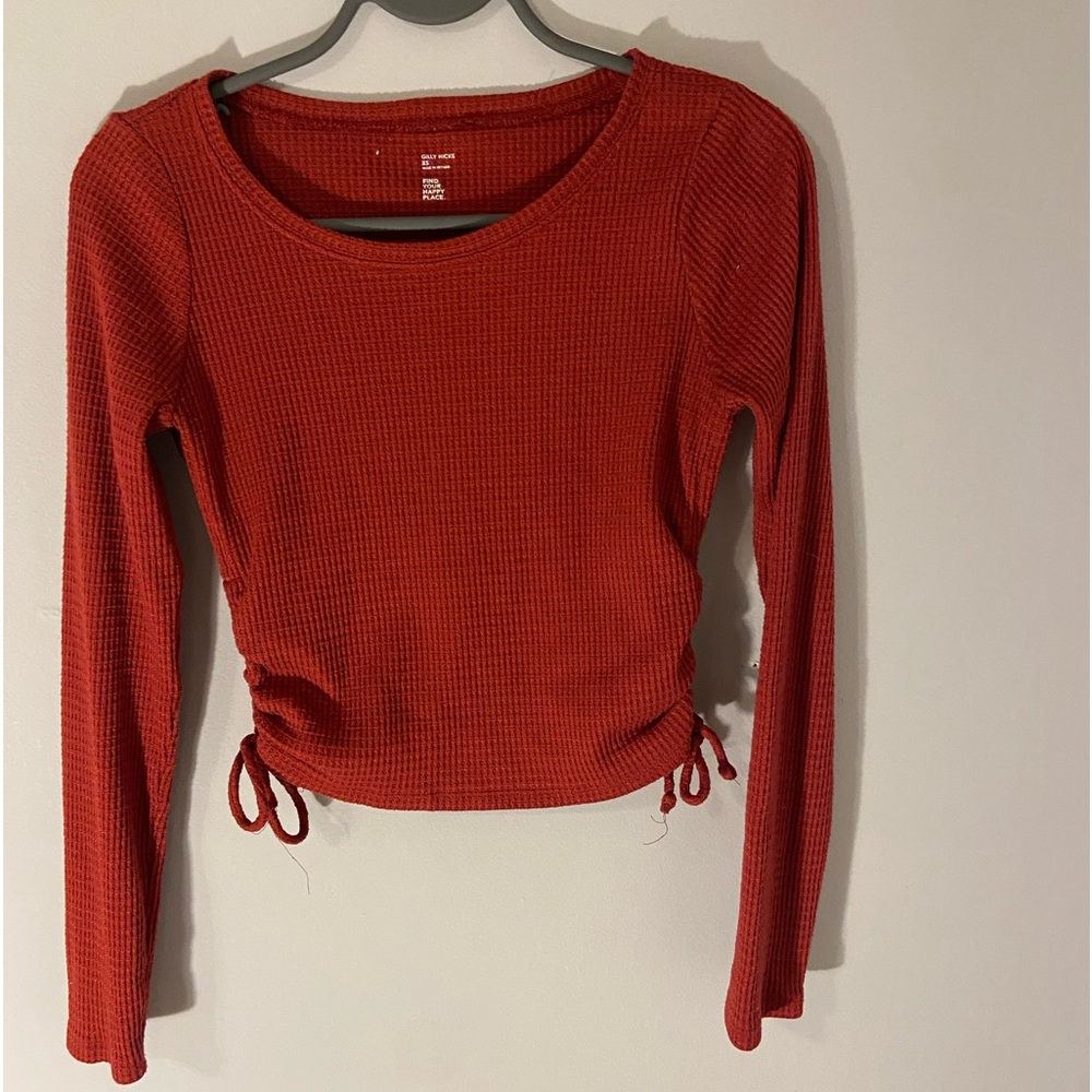 gilly hicks top
